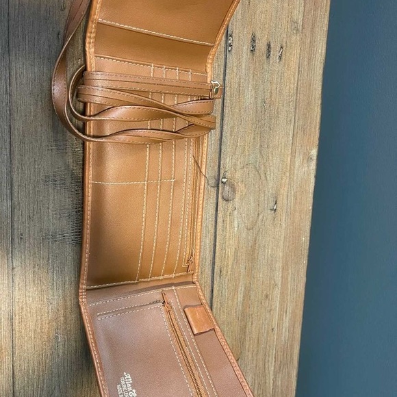 Authentic Allan Edward leather purse - Picture 2 of 3